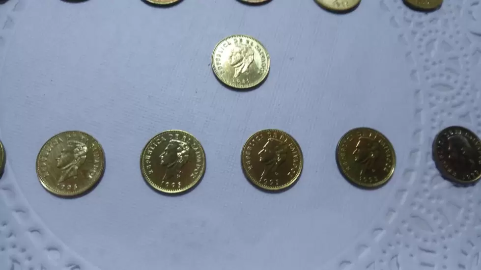 $12.00 Arras de Matrimonio Religioso 13 monedas